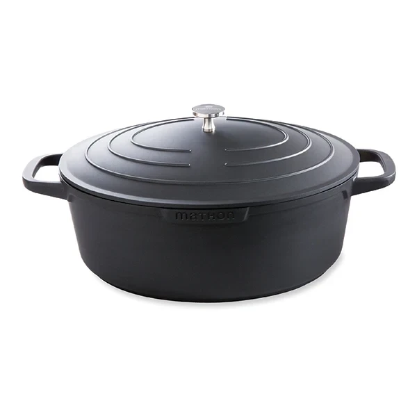Cocotte légère ovale en fonte d'aluminium 32 cm 6,5 L coloris noir Mathon