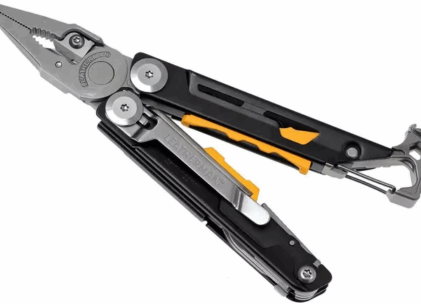 Outil multifonction de survie Leatherman Signal, étui en nylon
