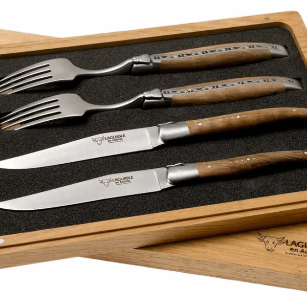 Laguiole en Aubrac CCF99NOIHL ménagère 4 pièces noyer