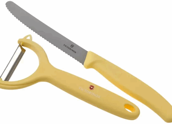 Victorinox SwissClassic 6.7116.23L82 2-piece vegetable knife set, yellow