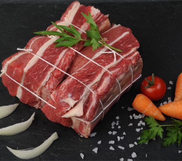 Plat de côte avec os