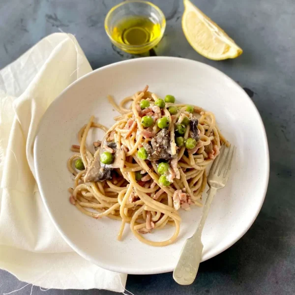 Creamy Dairy-Free Coconut Cream Carbonara Pasta