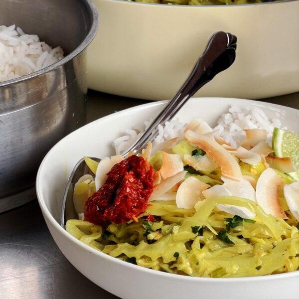 Quick Cabbage Curry