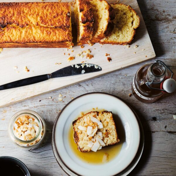 Whole Pineapple Cake (Gluten-Free)
